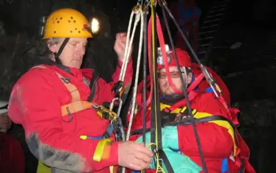 Höhlenrettung und Höhlenverzeichnis